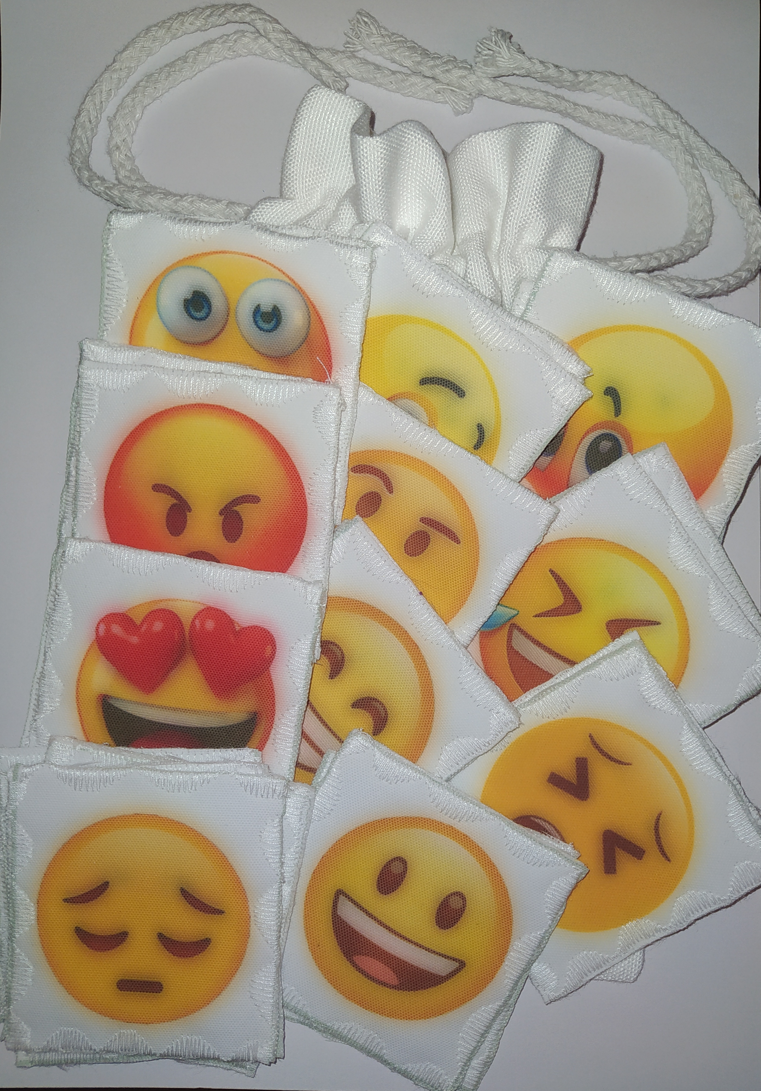 Látkové pexeso - Emoji Smile